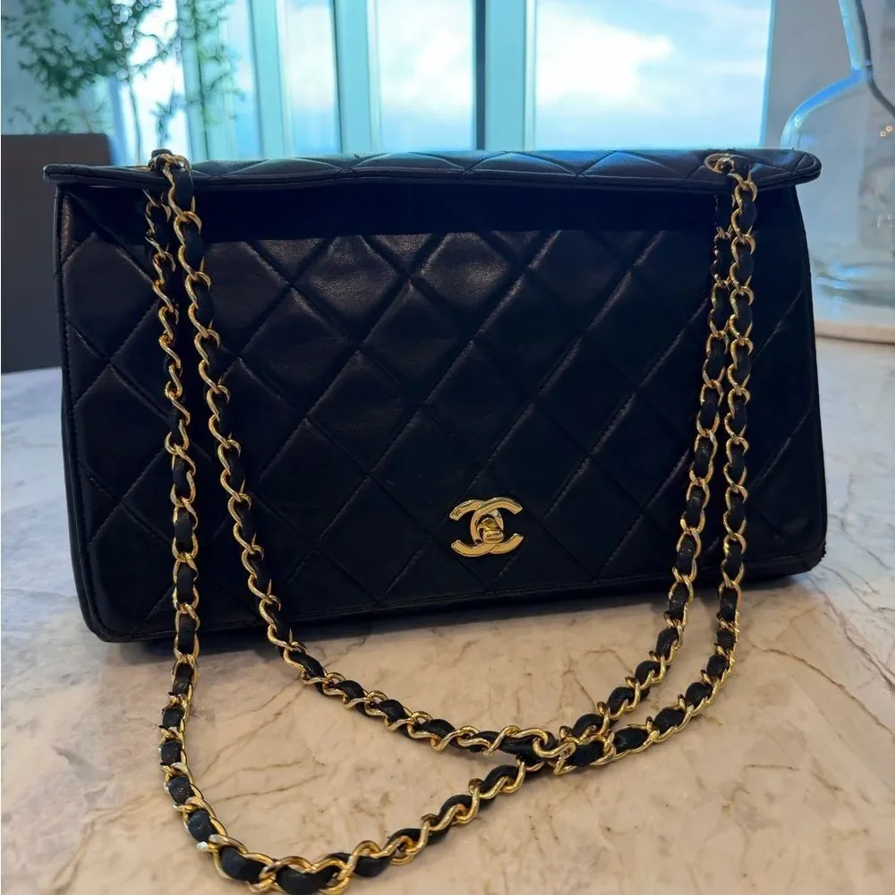Chanel Quilted Lambskin Single Flap Shoulder Bag in Black with Gold Hardware